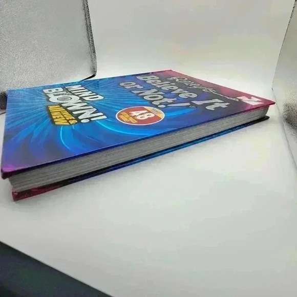 Excellent ! Believe it or Not 303 pages 2020 Hardcover English Full Graphic - Picture 10 of 10